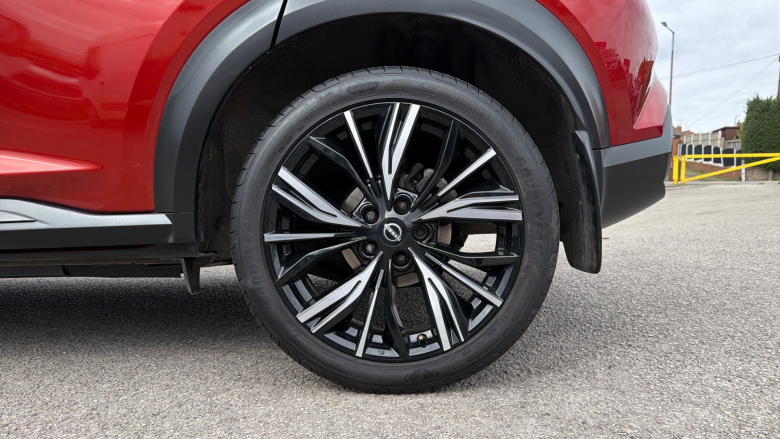Nissan Juke 1.0 DiG-T 114 Tekna+ 5dr Petrol Hatchback